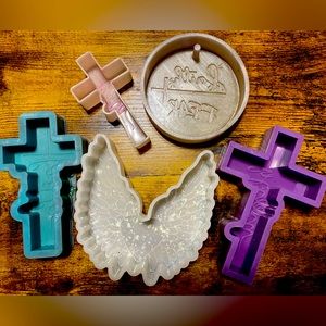 Cross and angel wings bundle freshie silicone mold